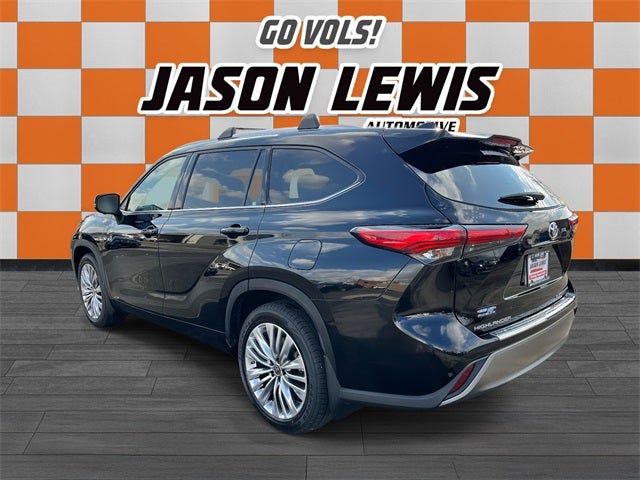 2023 Toyota Highlander Platinum