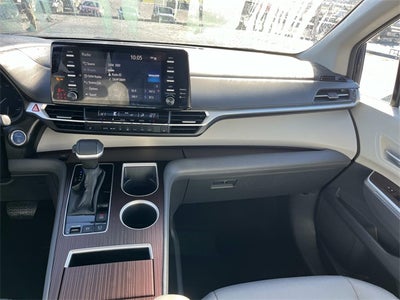 2024 Toyota Sienna XLE 7 Passenger