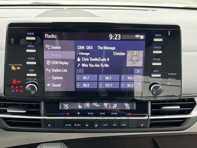 2023 Toyota Sienna XLE 8 Passenger