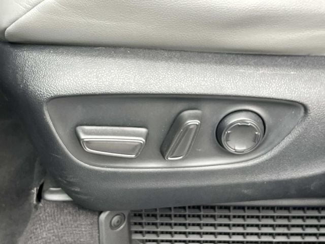 2023 Toyota Sienna XLE 8 Passenger