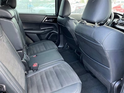 2023 Mitsubishi Outlander SE Black Edition