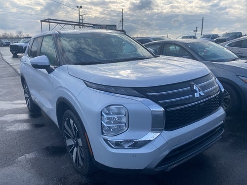 2025 Mitsubishi Outlander SE