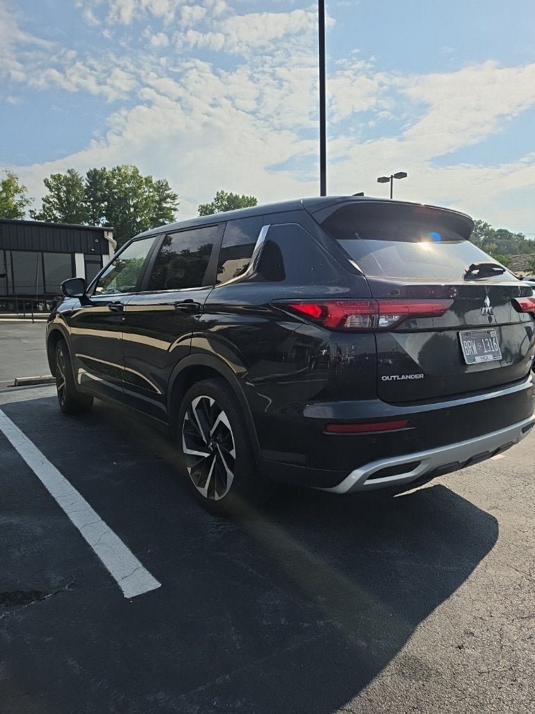 2024 Mitsubishi Outlander SE
