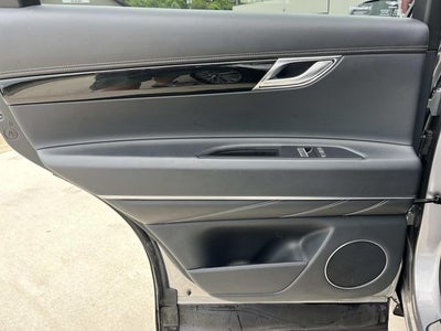 2025 Genesis GV80 2.5T