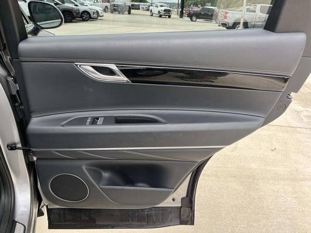 2025 Genesis GV80 2.5T