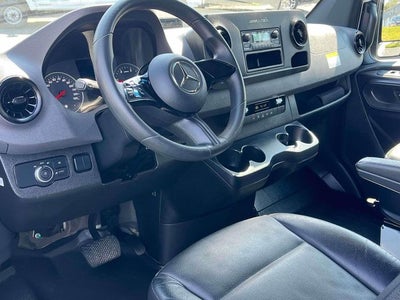 2025 Mercedes-Benz Sprinter 2500 Cargo 144 WB