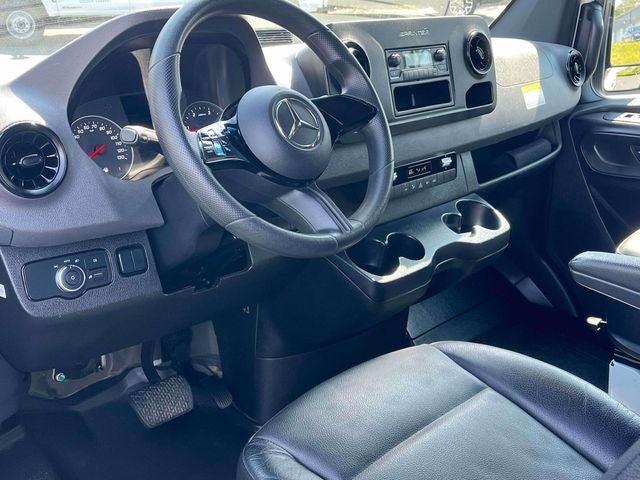 2025 Mercedes-Benz Sprinter 2500 Cargo 144 WB