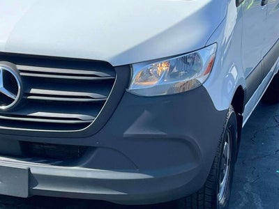 2025 Mercedes-Benz Sprinter 2500 Cargo 144 WB