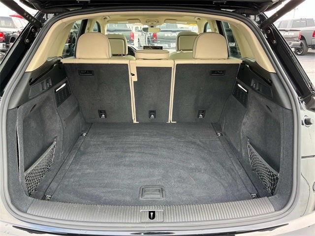 2024 Audi Q5 45 S line Premium quattro