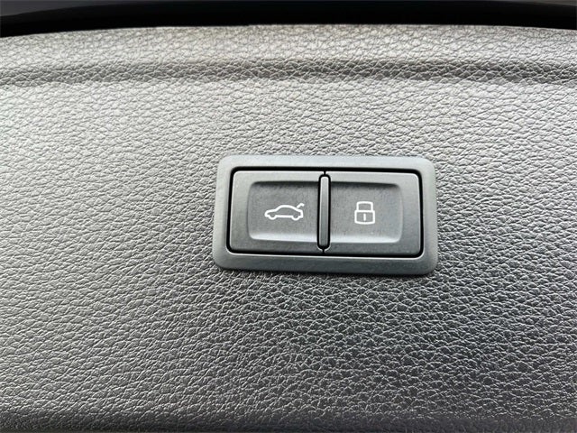 2024 Audi Q5 45 S line Premium quattro