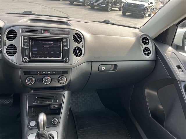 2017 Volkswagen Tiguan Limited 2.0T