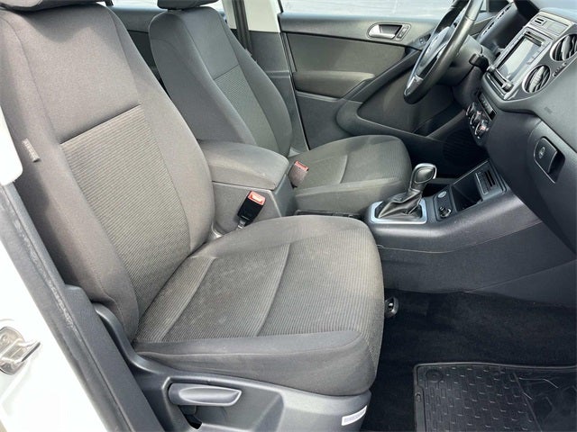 2017 Volkswagen Tiguan Limited 2.0T