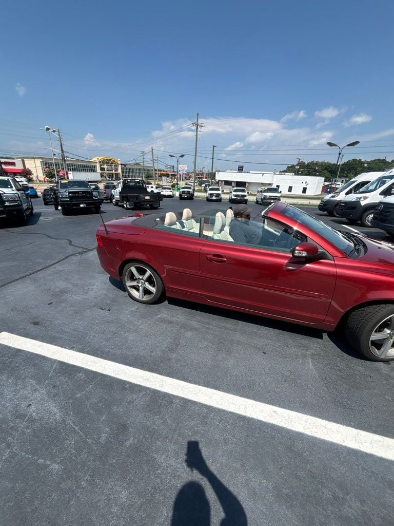 2011 Volvo C70 T5