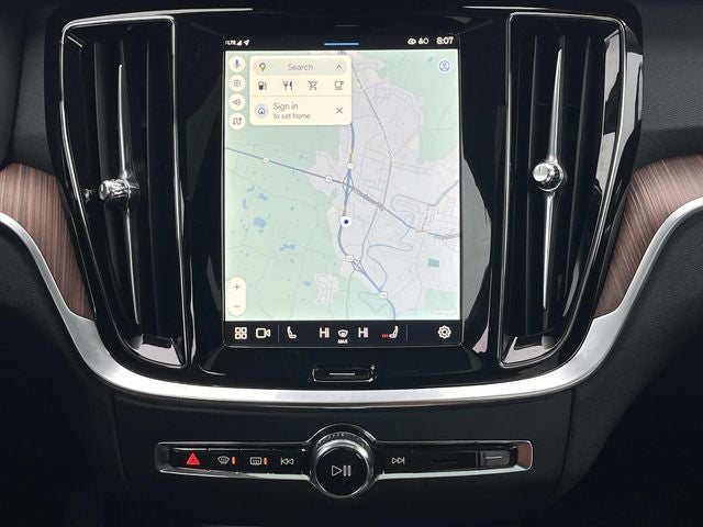 2025 Volvo V60 Cross Country B5 Plus