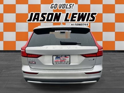 2025 Volvo V60 Cross Country B5 Plus