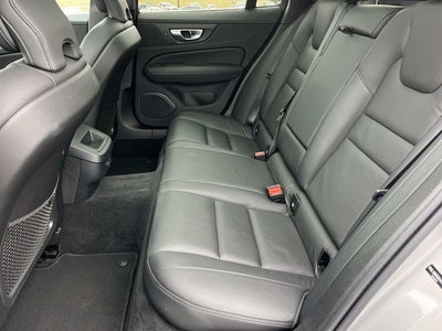 2025 Volvo V60 Cross Country B5 Plus